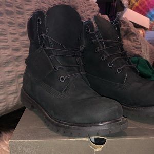 All black timberlands// Women size 7